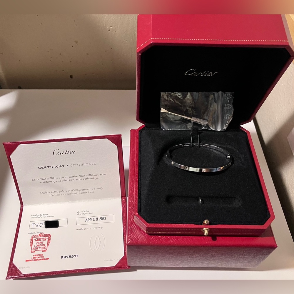 Cartier WG 6 diamonds Love Bracelet SM Size 17